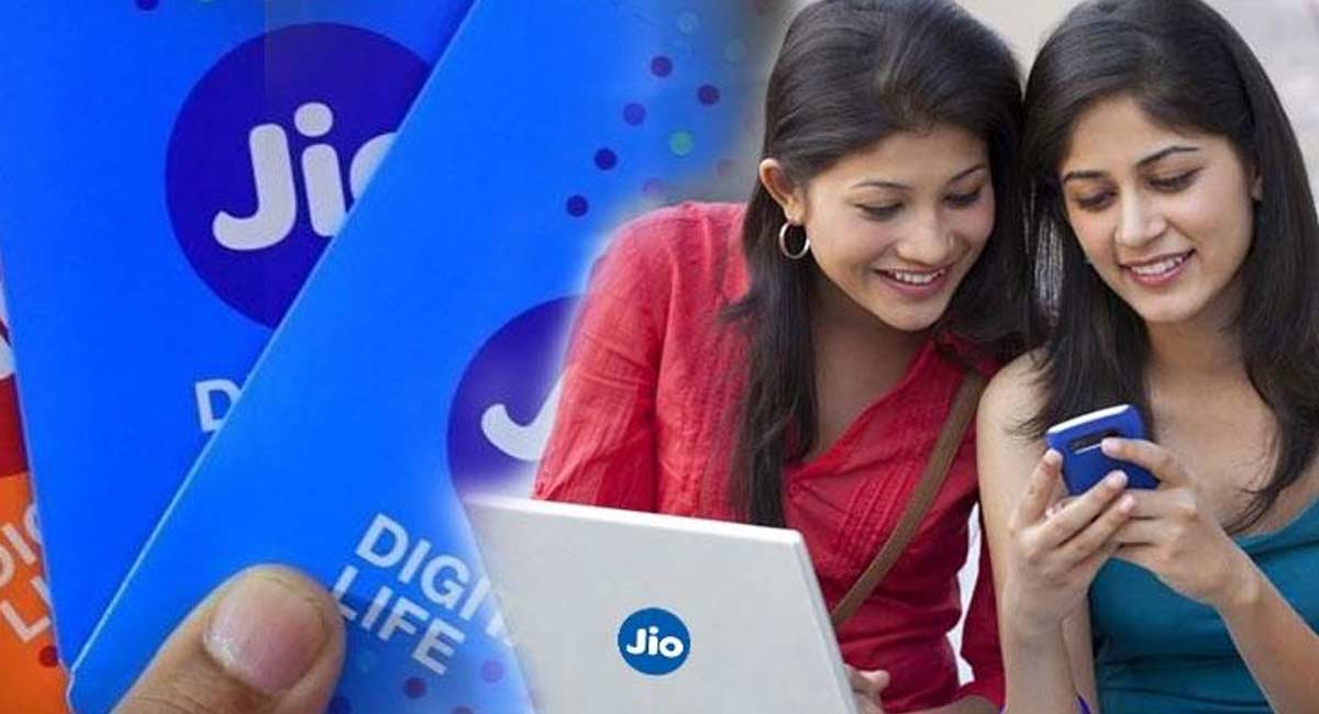 Good news for jio customers Netflix , Amazon prime video, Disney play star free